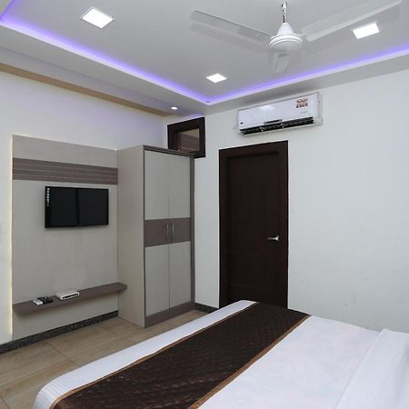 אגרה Oyo Hotel Vaishnavi Heritage Inn מראה חיצוני תמונה