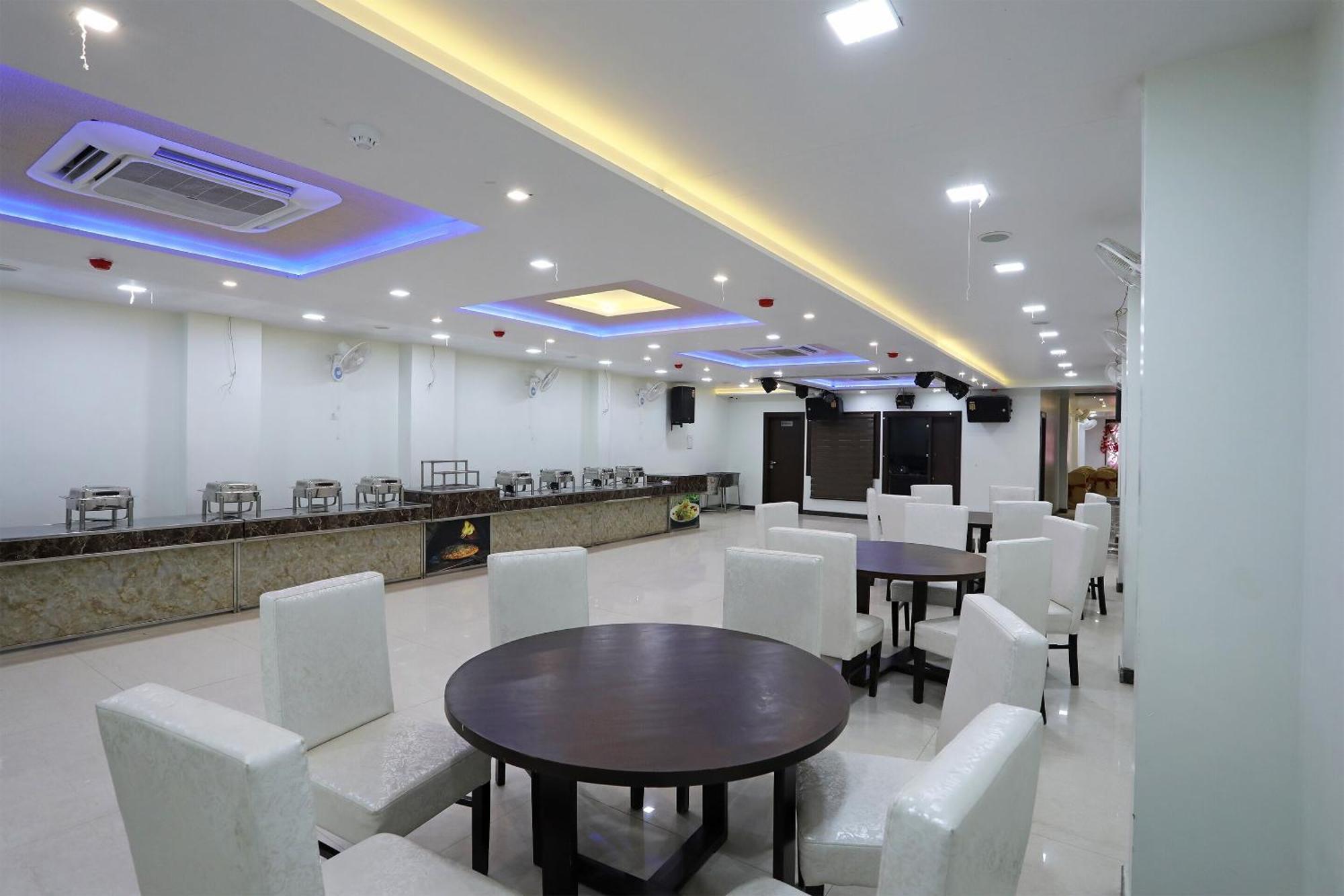 אגרה Oyo Hotel Vaishnavi Heritage Inn מראה חיצוני תמונה